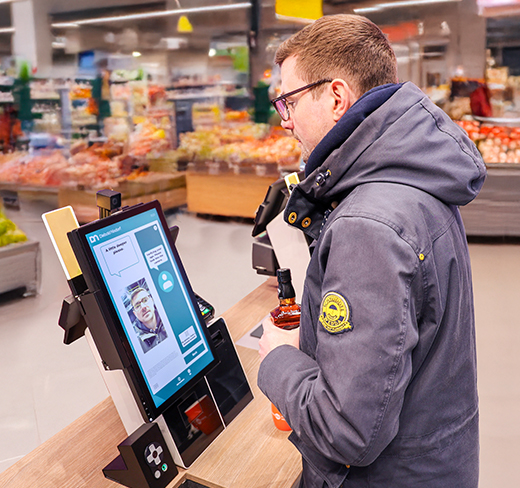 Man using DN Series® EASY Self-checkout 