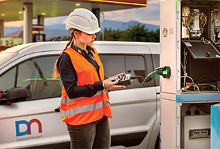 Solution Card: Power Your Growth with Diebold Nixdorf's Solutions for Charge Point Operators